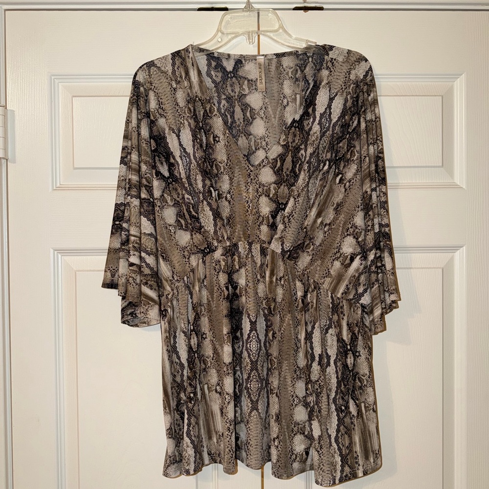 Dear Scarlett Black and Tan Snake Print Blouse